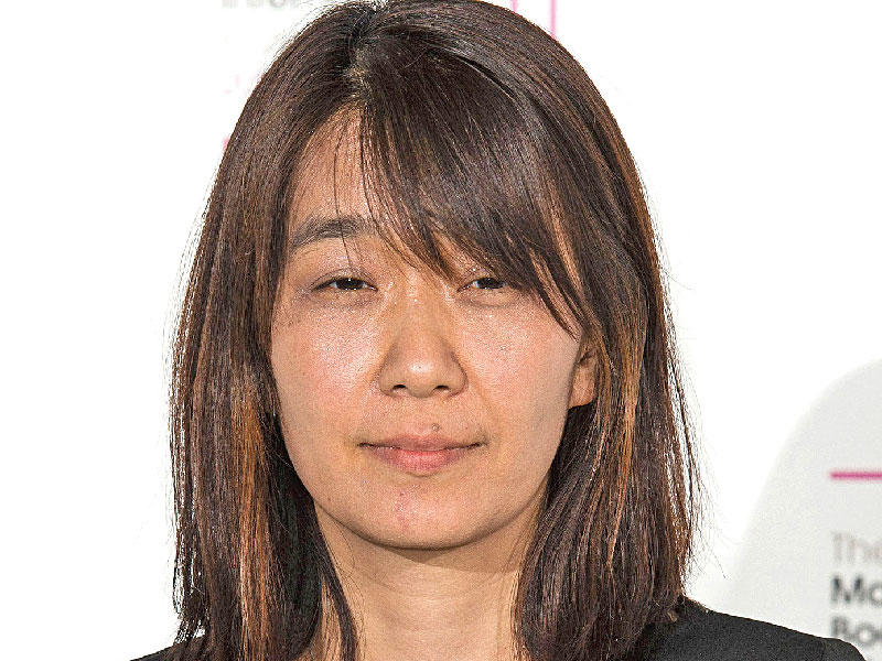 الكاتبة الكورية هان كانغ 