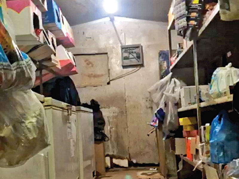 إحدى البقالات في صناعية الجهراء