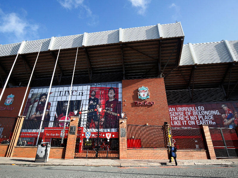 أحد مداخل استاد «أنفيلد» في مدينة ليفربول