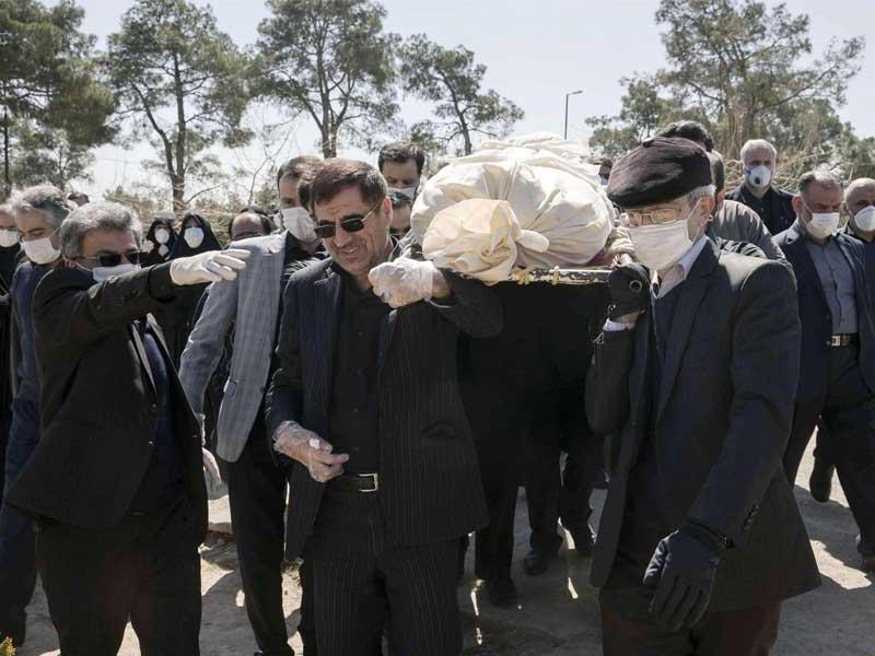 40% من الإيرانيون مصابون