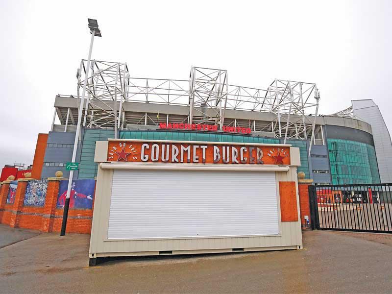 تعليق النشاط في مانشستر يونايتد