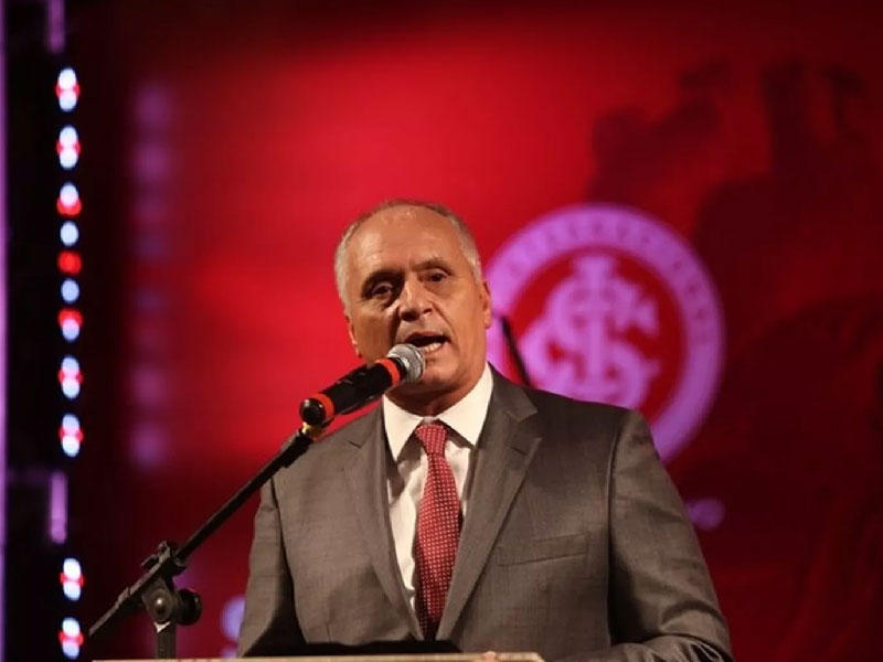 رئيس نادي إنترناسيونالي البرازيلي مارسيلو ميديروس