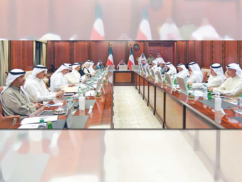 جانب من اجتماع مجلس الوزراء امس الاول