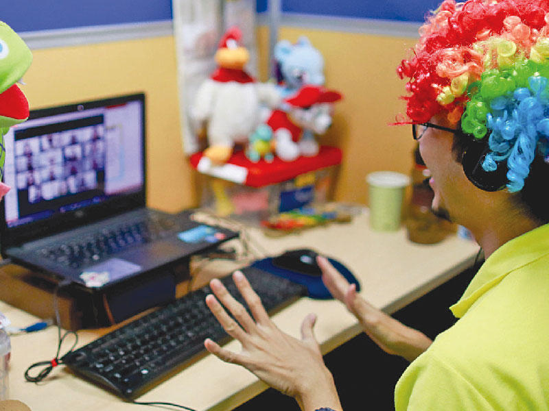 الفلبين: وفاة 3 أطباء وآخرين بحالة حرجة