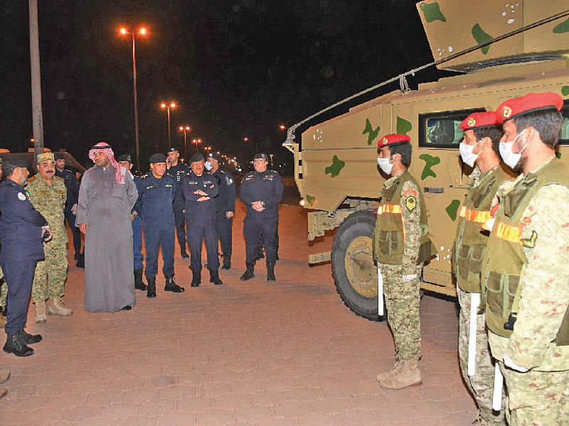 الصالح خلال الجولة التفقدية على المحاور والطرق الرئيسية