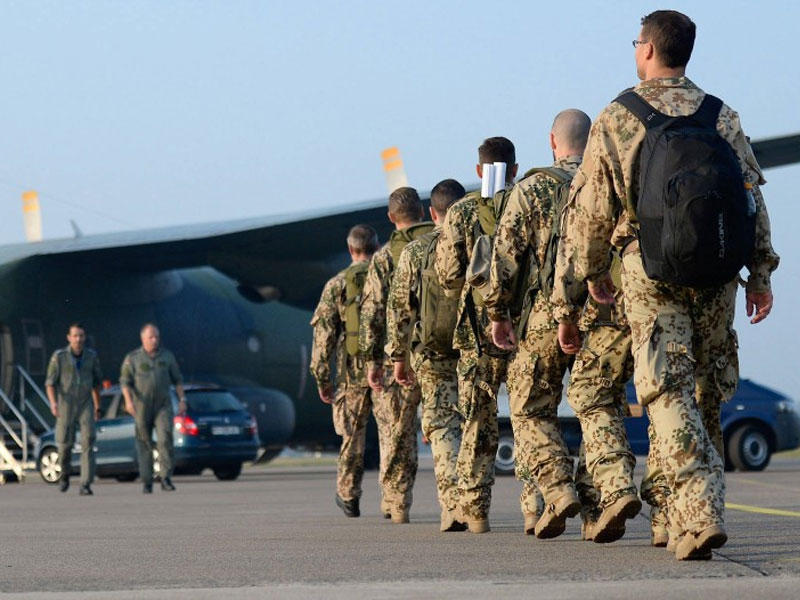 الجيش التشيكي يسحب جنوده من العراق 