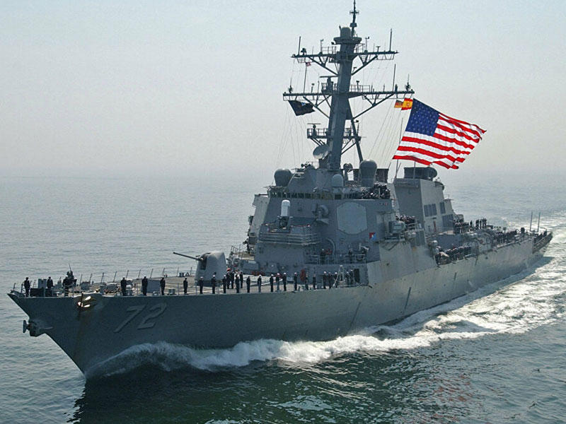 سفينة حربية أميركية 