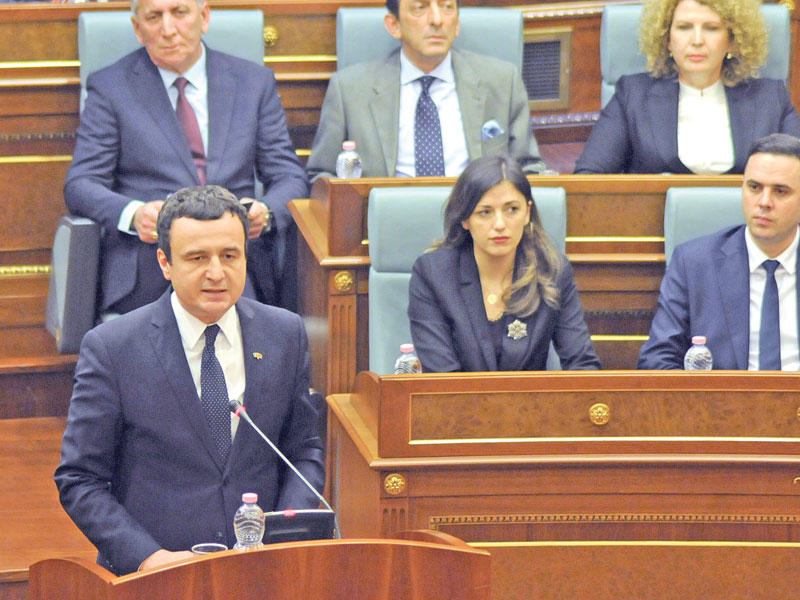 رئيس وزراء كوسوفو ألبين كورتي