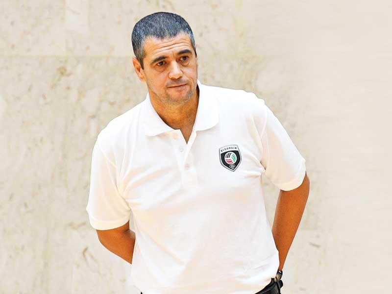  مدرب الفريق الأول لكرة السلة بنادي القرين التونسي نضال بن عبدالكريم