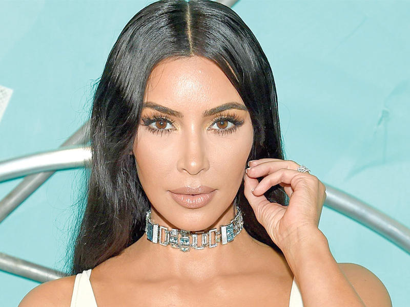 نجمة تلفزيون الواقع ​كيم كارداشيان