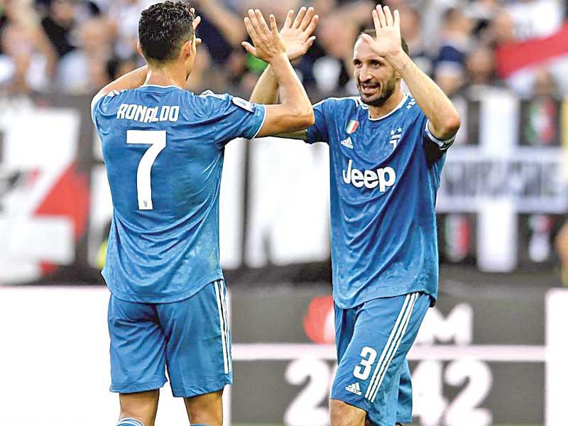 كيليني ورونالدو