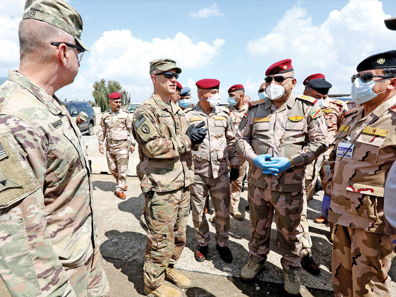 القوات الأميركية تسلم قاعدة K-1 الجوية بكركوك للجيش العراقي أمس الأول     (رويترز)