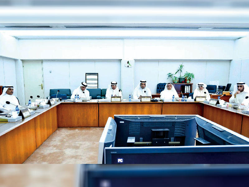 لجنة شؤون التعليم والثقافة والإرشاد البرلمانية الخطط المستقبلية لوزارتي التربية والتعليم العالي في ظل تداعيات أزمة «كورونا»، بحضور رئيس مجلس الأمة مرزوق الغانم، ووزير التربية وزير التعليم العالي د. سعود الحربي وقياديي الوزارتين