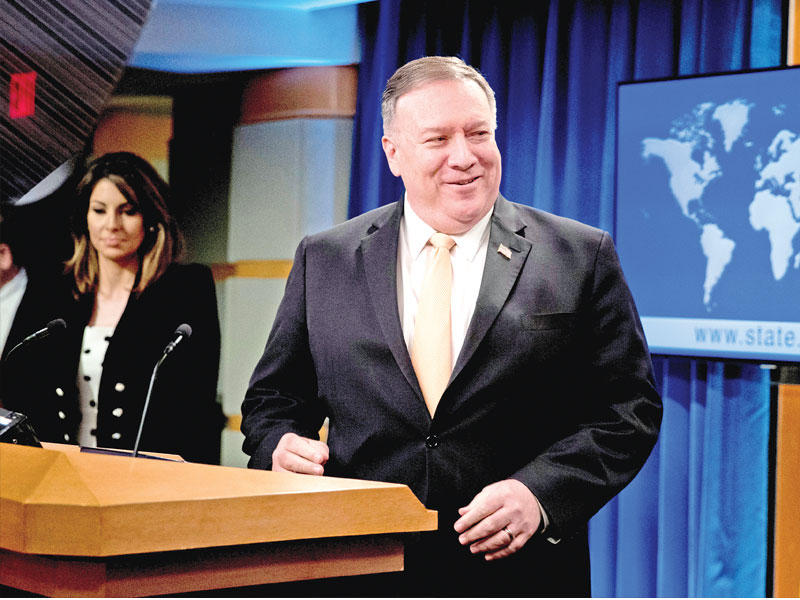 مؤتمر بومبيو الصحافي في واشنطن أمس الأول (رويترز)