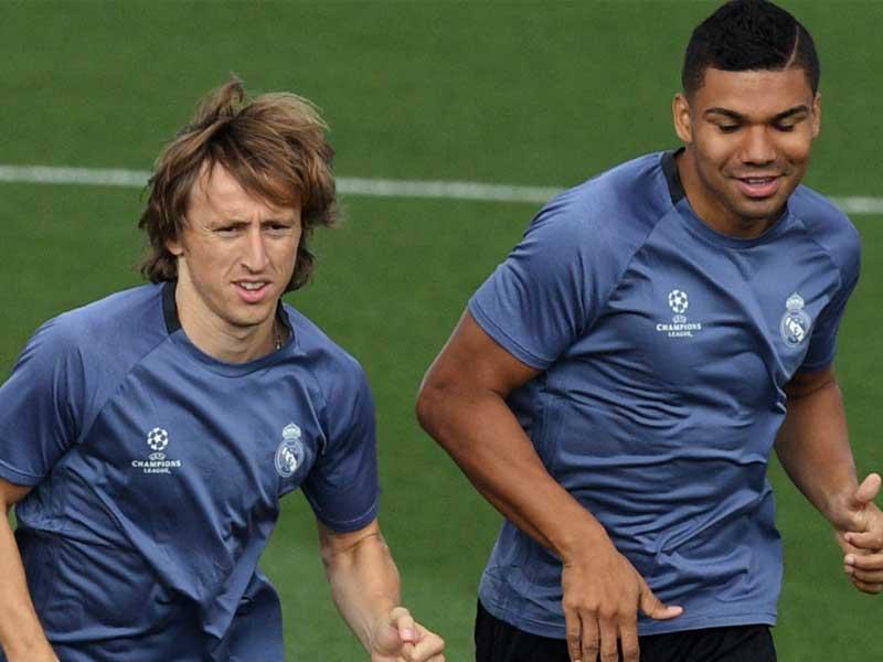ثنائي ريال مدريد الإسباني الكرواتي لوكا مودريتش والبرازيلي كاسيميرو