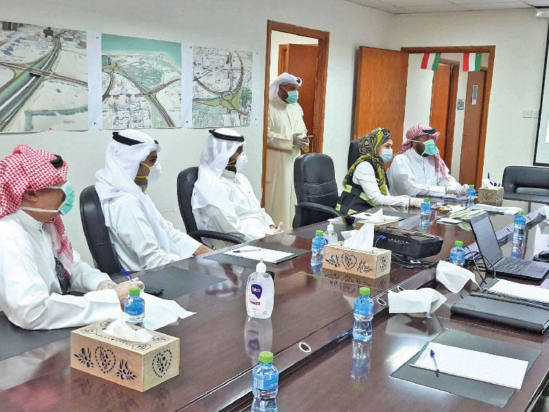 جانب من الاجتماع بشأن الدائري الأول