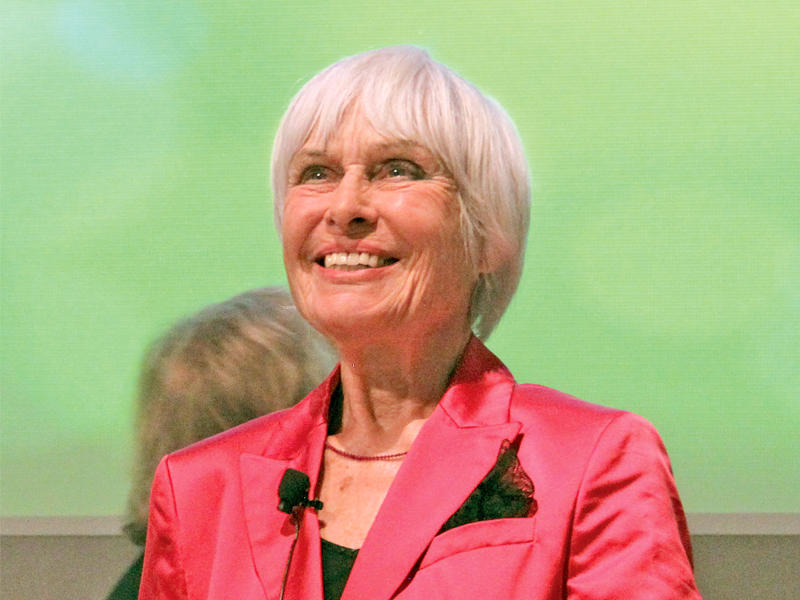 الممثلة والمؤلفة والسياسية الألمانية باربارا روتينغ 