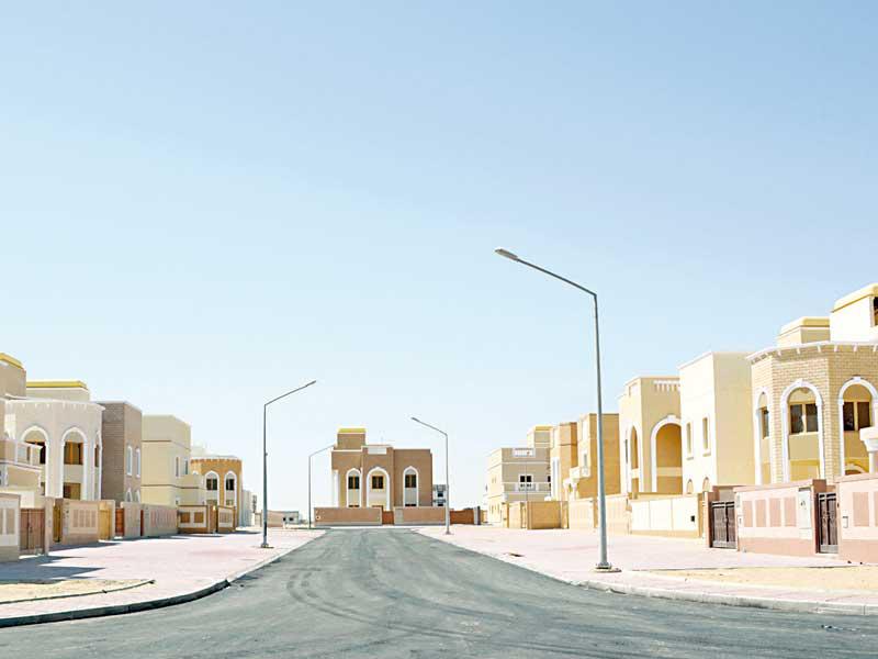 العقارات السكنية... بين صمود أمام تداعيات «كورونا» وآمال بـ «الحزمة التحفيزية»