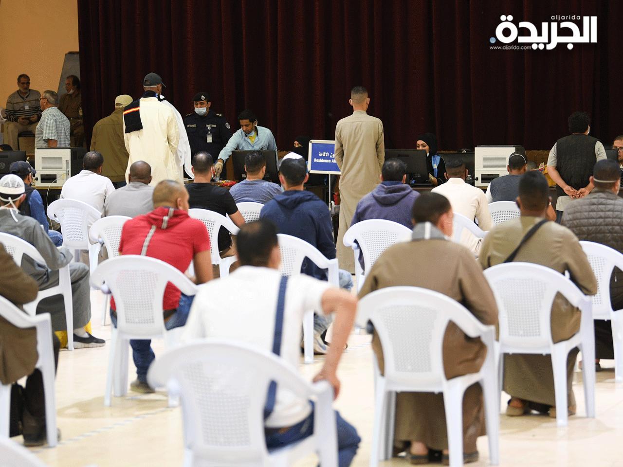 جانب من عملية استقبال المخالفين