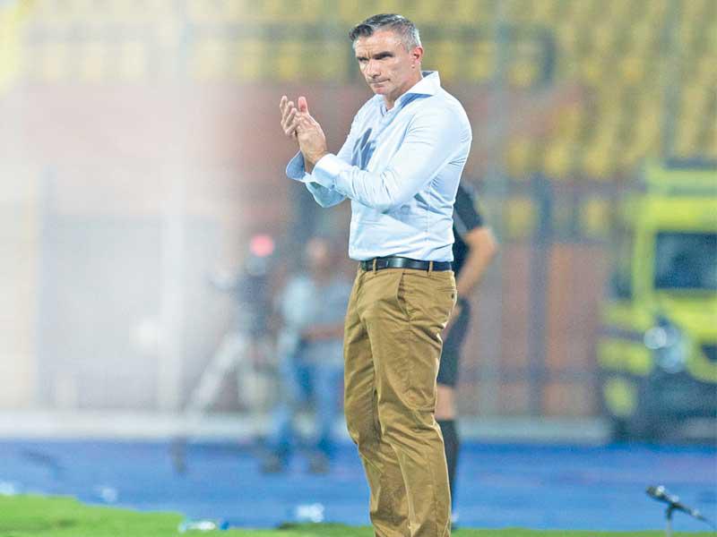  مدرب فريق الزمالك الفرنسي باتريس كارتيرون