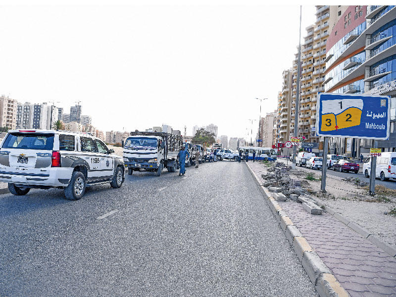 إقفال منافذ المهبولةt(تصوير نوفل إبراهيم وعبدالله الخلف)