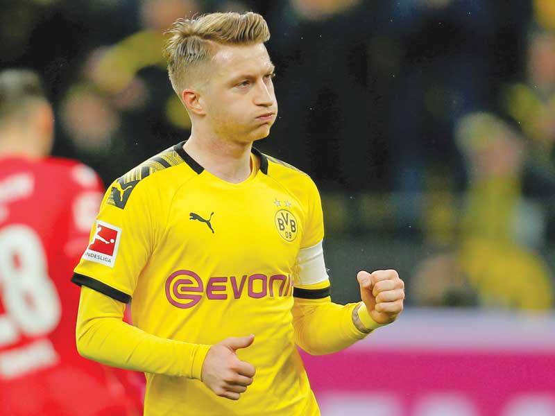 قائد فريق بوروسيا دورتموند الألماني لكرة القدم  ماركو رويس