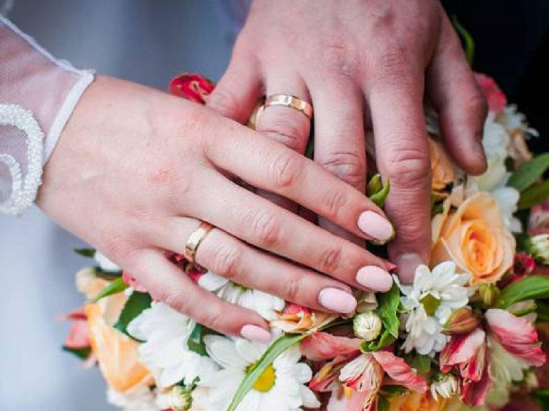 «القفص الذهبي» يتحدى «كورونا»