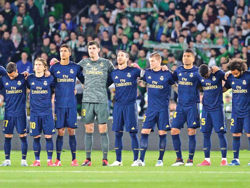 لاعبو ريال مدريد قبل بداية مباراة سابقة هذا الموسم