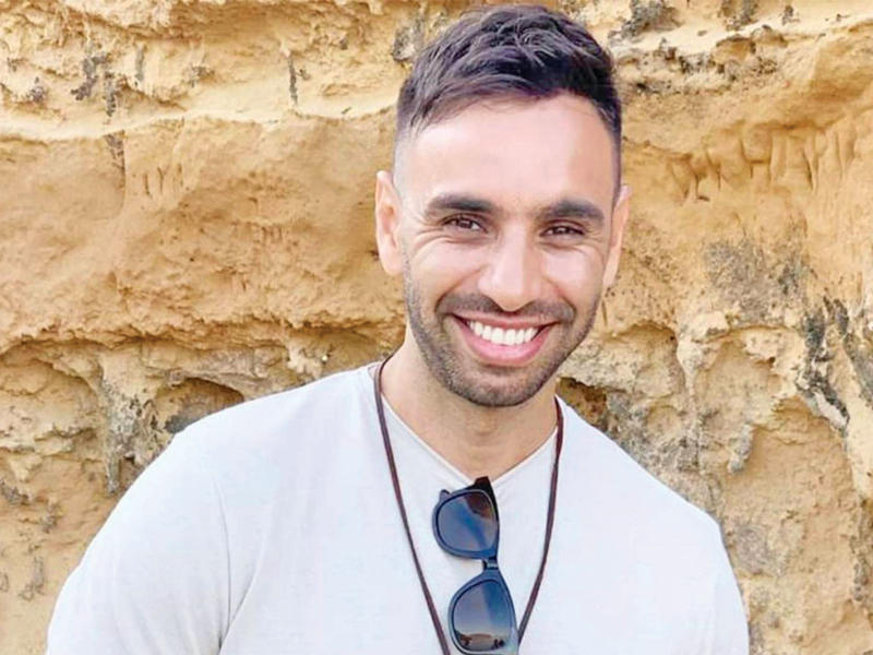 الفنان والمطرب أحمد الشامي