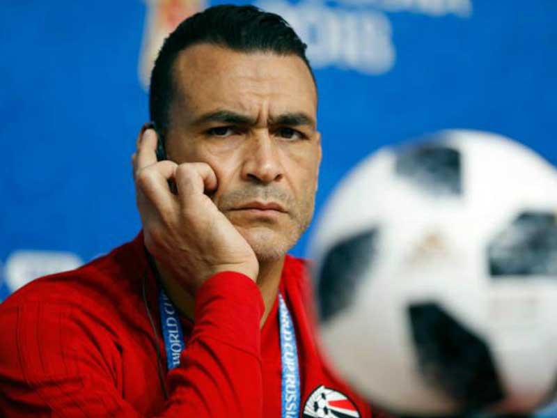 حارس مرمى منتخب مصر ونادي الأهلي والزمالك الأسبق عصام الحضري