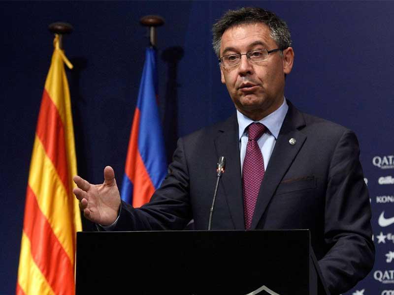 رئيس مجلس ادارة نادي برشلونة جوسيب ماريا 