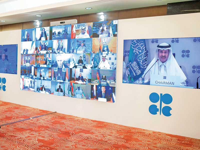 وزير الطاقة السعودي متحدثاً خلال الاجتماع الافتراضي لوزراء طاقة مجموعة العشرين (رويترز)