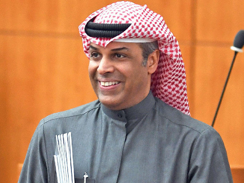  وزير الكهرباء والماء وزير النفط د. خالد الفاضل