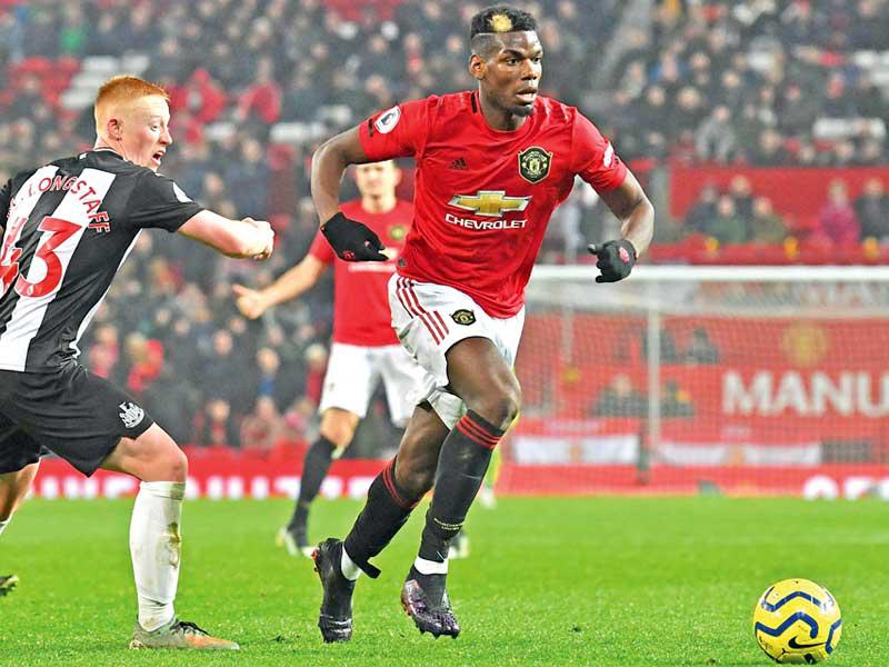 بوغبا نجم مانشستر يونايتد خلال مباراة سابقة