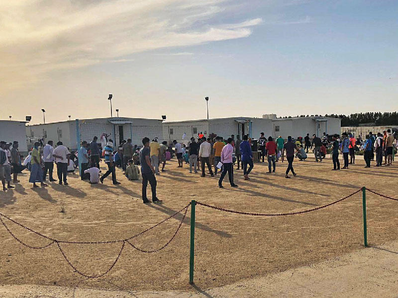 الجهات الأمنية خلال تعاملها مع عمالة «مزرعة الوفرة»