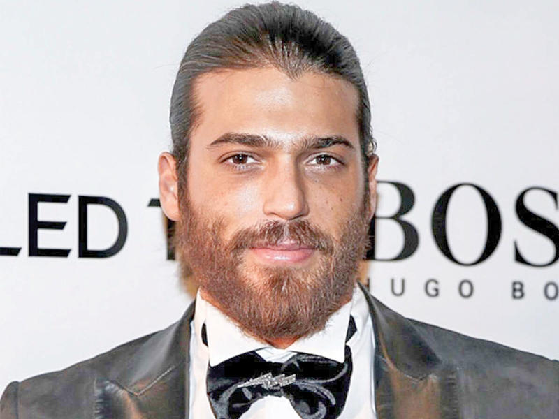 الممثل التركي ​جان يامان