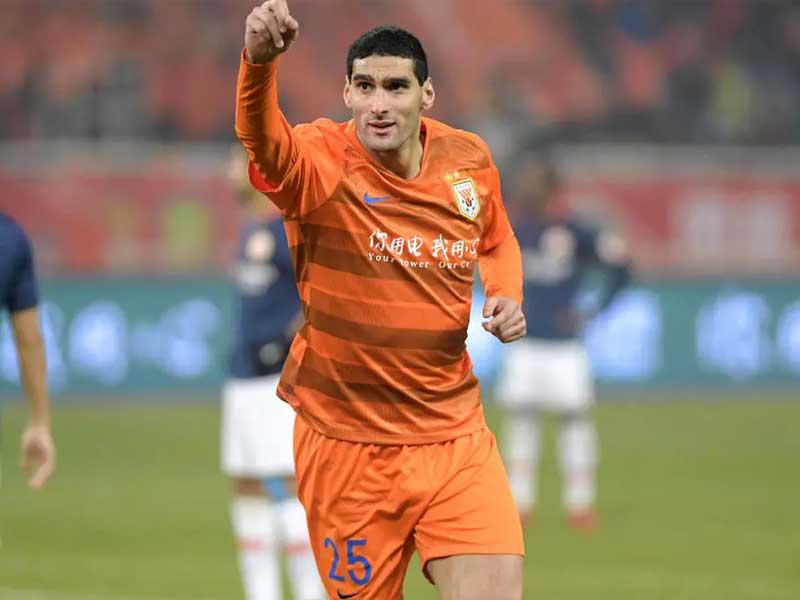 اللاعب البلجيكي مروان فلايني