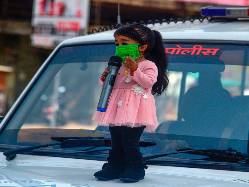 أقصر امرأة في العالم الهندية حيوتي امج 