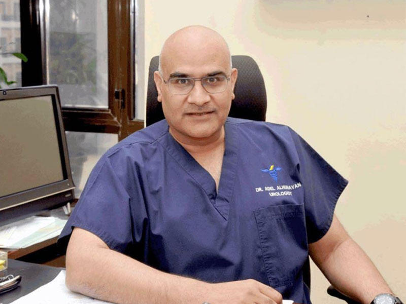 القائم بأعمال نائب مدير جامعة الكويت للعلوم الطبية د. عادل الحنيان