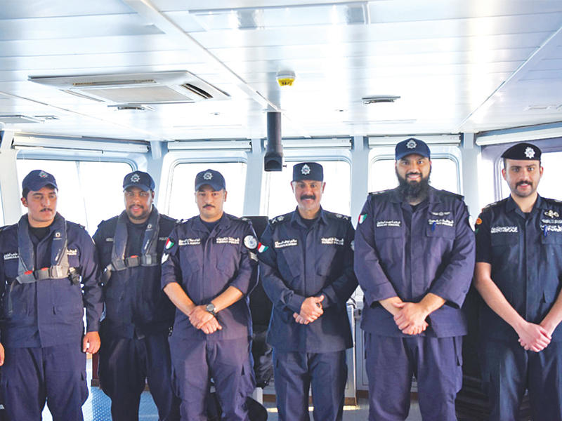 الوكيل المساعد لشؤون أمن الحدود بوزارة الداخلية، اللواء الشيخ سالم النواف خلال الجولة