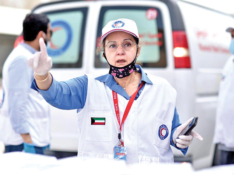 الأمينة العامة في الجمعية الدكتورة مها البرجس خلال الحملة