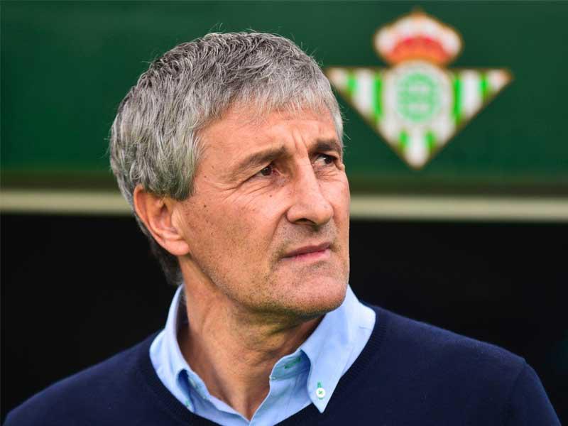 مدرب نادي برشلونة الاسباني كيكي سيتيين