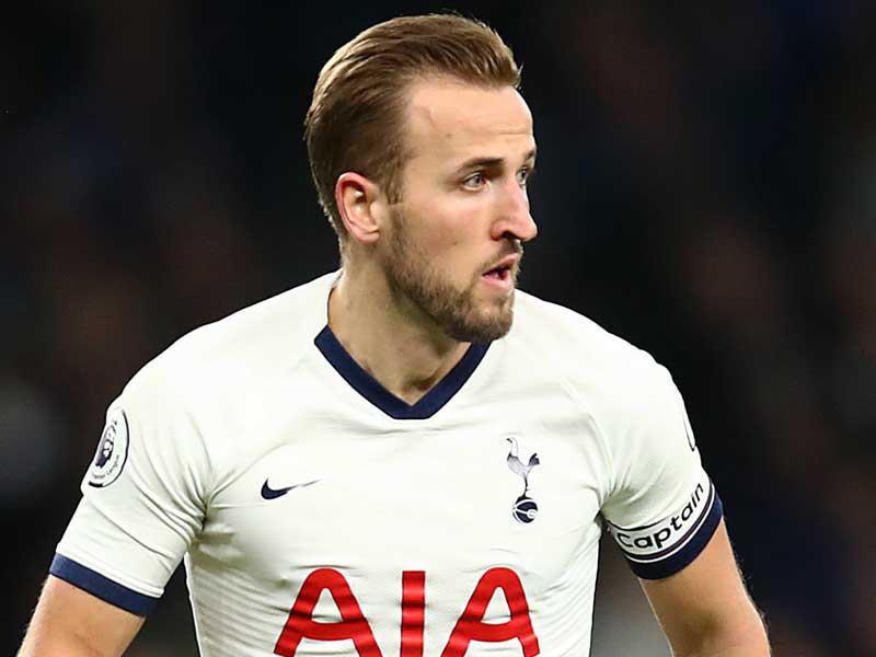 مهاجم توتنهام الإنكليزي هاري كين