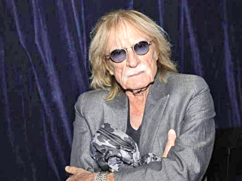 الفنان الفرنسي كريستوف