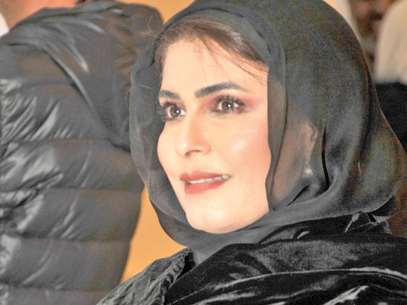 الفنانة التشكيلية نورة العبدالهادي