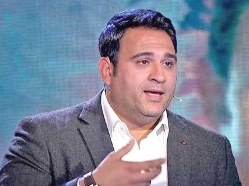 الفنان اكرم حسني