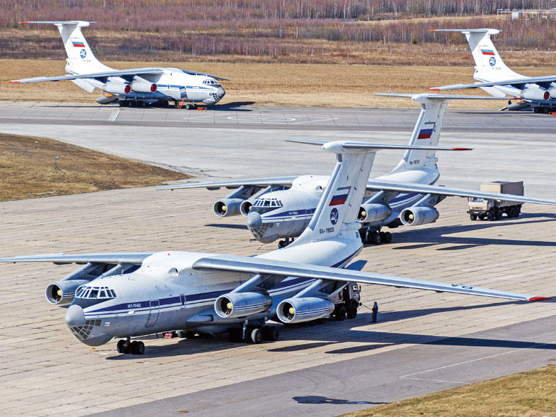 طائرات روسية محمّلة بإمدادات طبية وصلت إلى إيطاليا