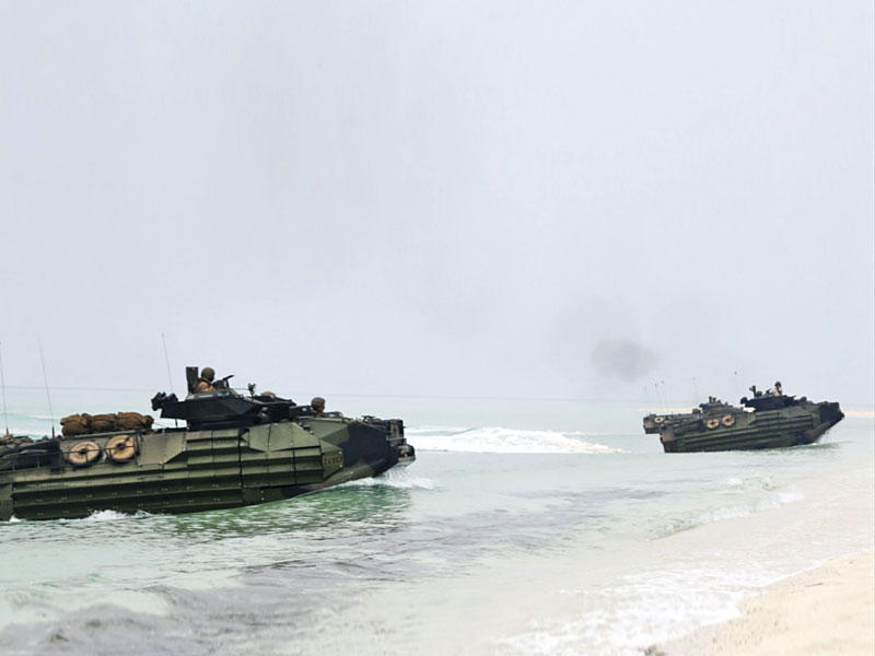 تدريبات أميركية على جزيرة كاران السعودية (الأسطول الخامس) 