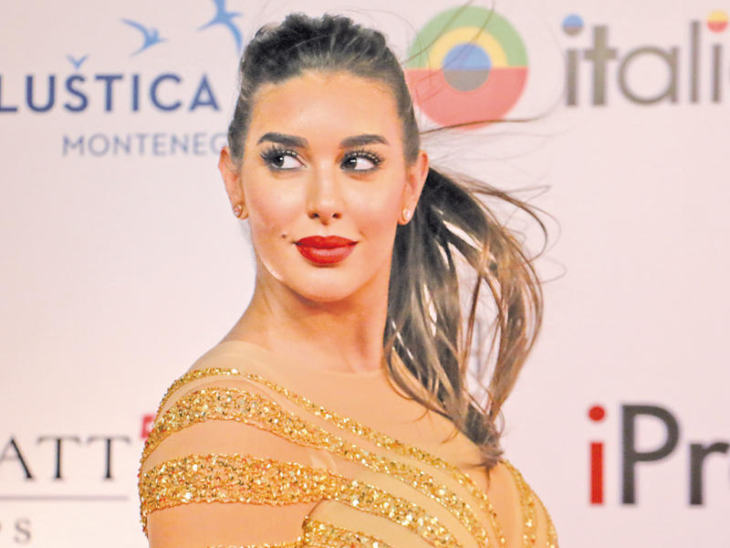 الفنانة ياسمين صبري