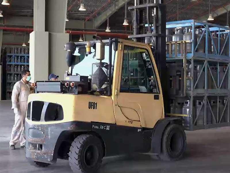 تدريب منتسبي الادارة العامة للجمارك على تحميل البضائع